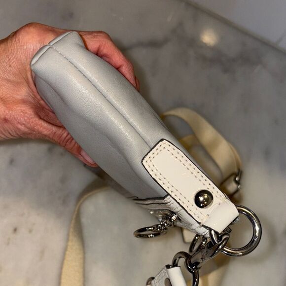 Coach Vintage Poppy Leather Crossbody Shoulder Bag - Picture 9 of 15